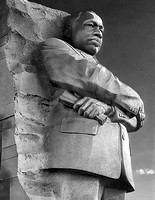 MLK  Statue